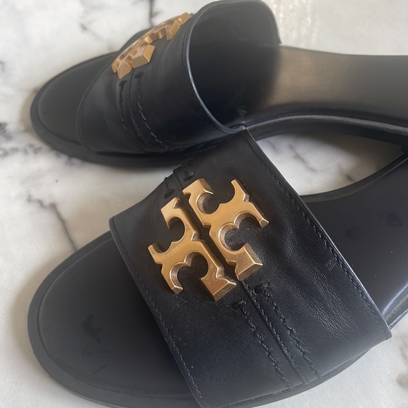 COPY - Black and gold flats - Picture 2 of 4